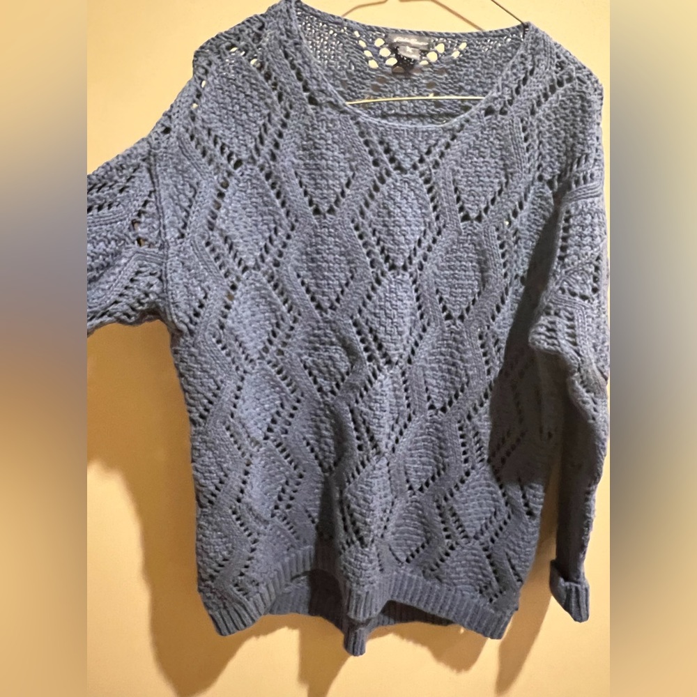 Eddie Bauer open weave blue sweater M